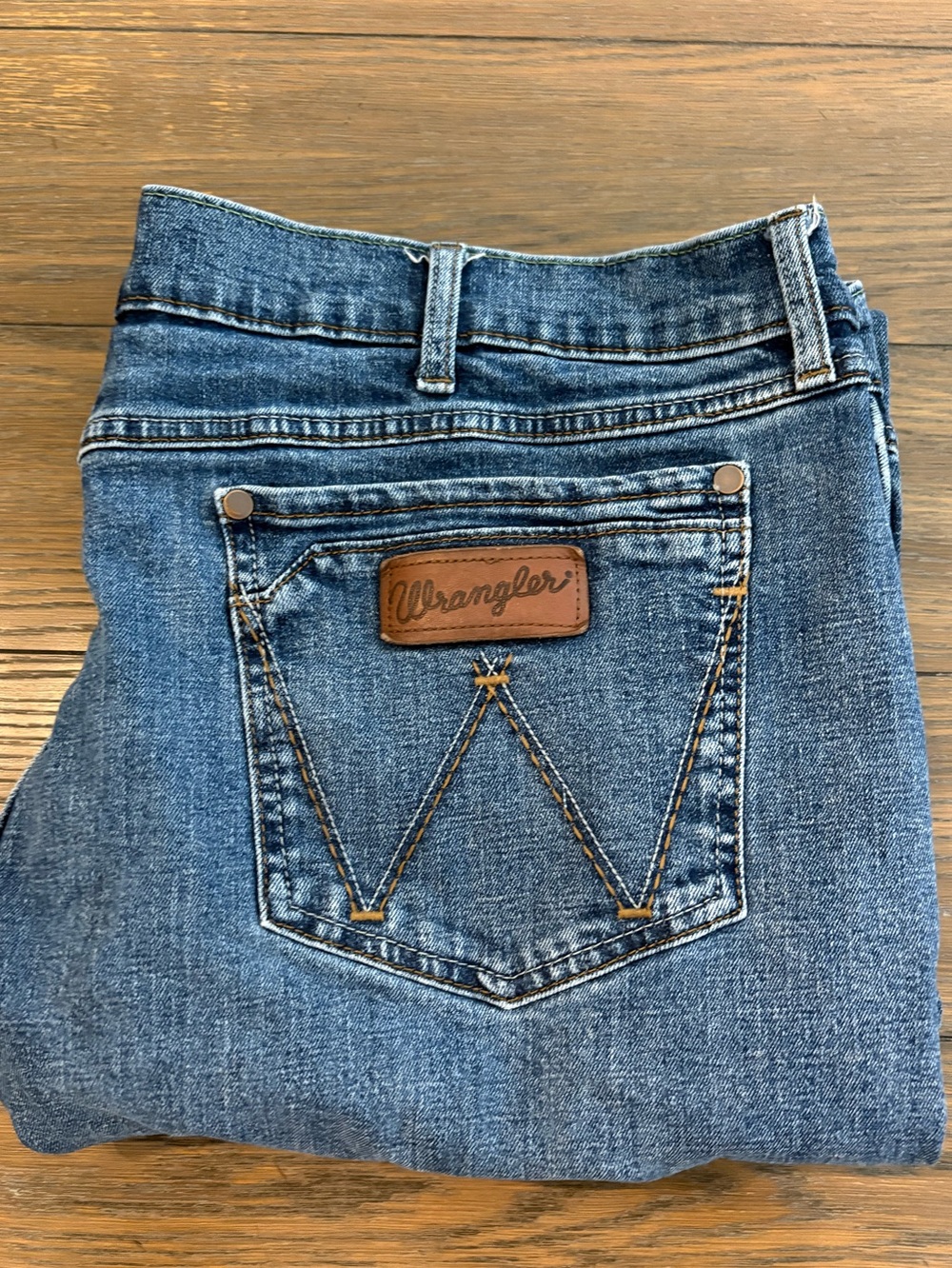 Wrangler Retro Men’s Slim Straight Jeans in Blue Denim Size 42x32